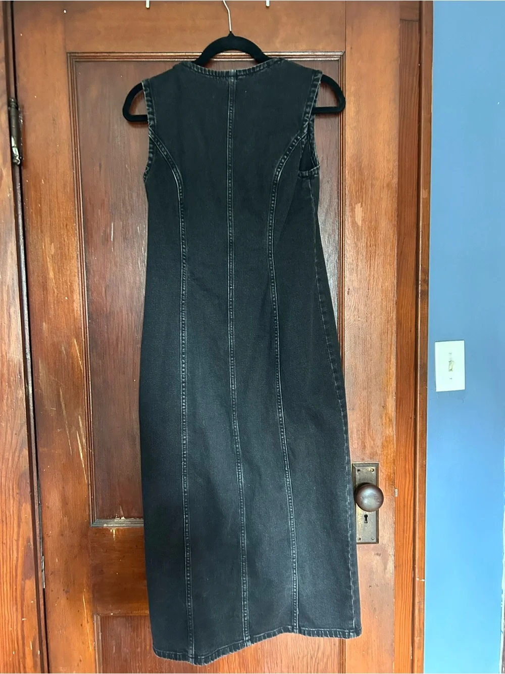 Abercrombie & Fitch Black Sleeveless Button-Front Maxi Dress